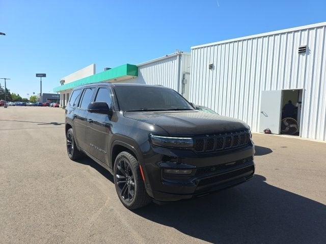 2023 Jeep Grand Wagoneer Series III Obsidian