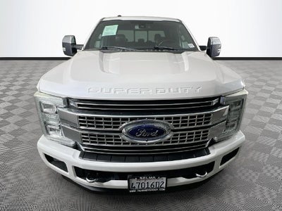 2017 Ford Super Duty F-250 SRW Lariat