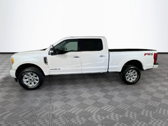 2017 Ford Super Duty F-250 SRW Lariat