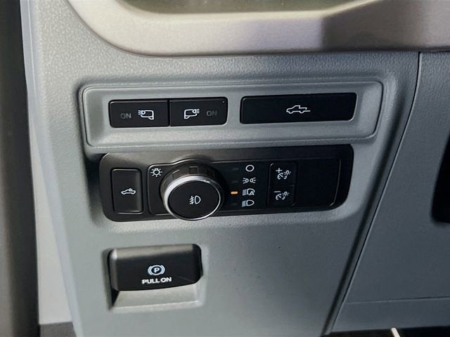 2021 Ford F-150 Base