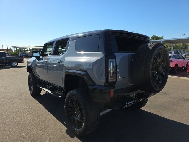 2024 GMC HUMMER EV SUV 2X