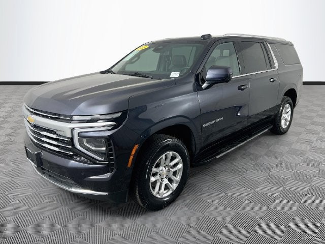 2025 Chevrolet Suburban LT