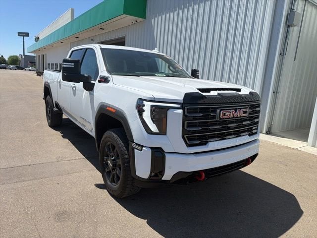 2025 GMC Sierra 4WD Crew Cab Standard Box AT4's photo