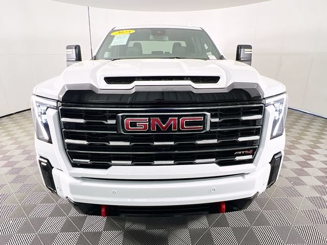 2025 GMC Sierra 2500 HD AT4