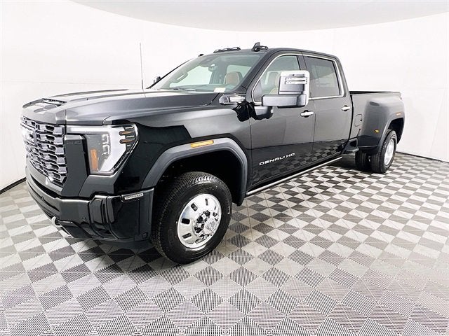 2026 GMC Sierra 3500 HD Denali Ultimate DRW