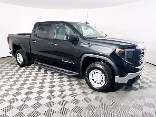 2026 GMC Sierra 4WD Crew Cab Standard Box Pro's photo