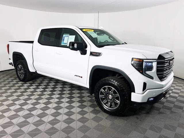 2025 GMC Sierra 4WD Crew Cab Short Box AT4's photo