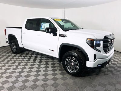 2025 GMC Sierra 1500 AT4