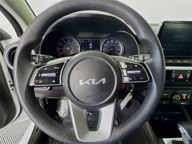 2023 Kia Forte Base
