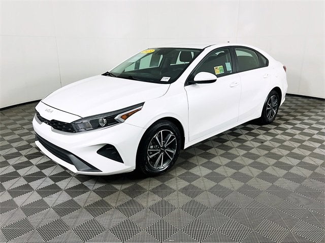 2023 Kia Forte Base