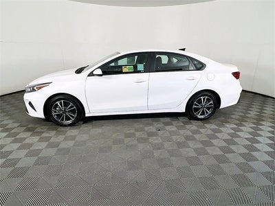 2023 Kia Forte Base