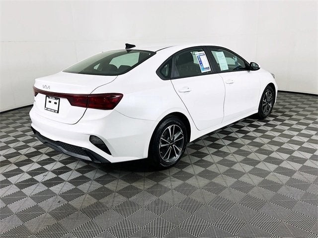2023 Kia Forte Base