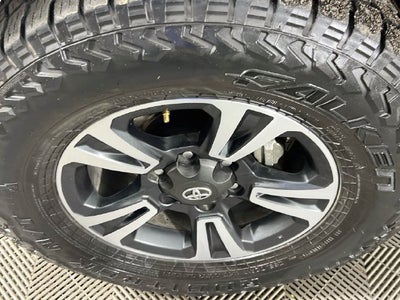 2022 Toyota Tacoma 2WD SR5