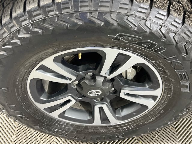 2022 Toyota Tacoma 2WD SR5