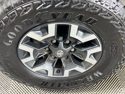 2022 Toyota Tacoma 4WD SR