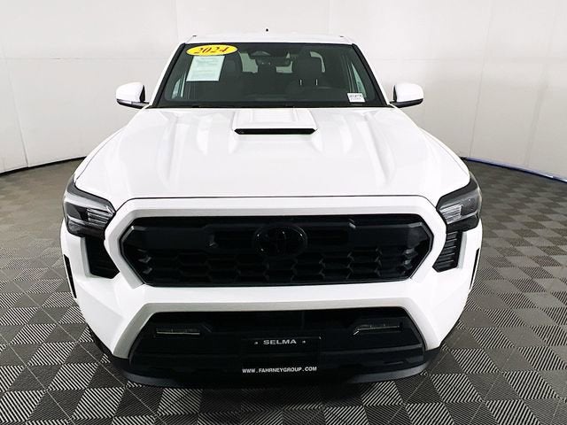 2024 Toyota Tacoma 2WD SR5