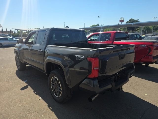 2026 Toyota Tacoma 4WD SR5