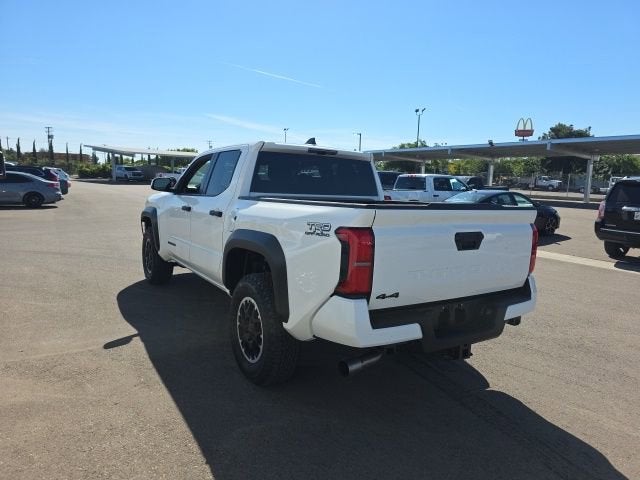 2026 Toyota Tacoma 4WD SR5