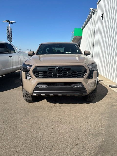 2026 Toyota Tacoma 4WD SR5