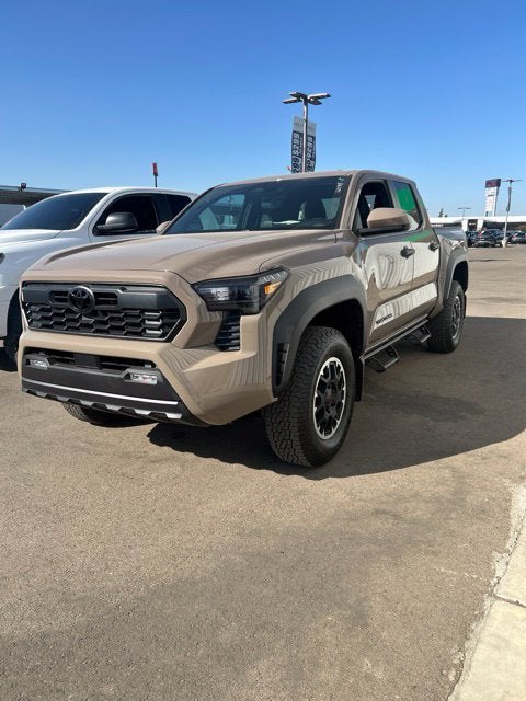 2026 Toyota Tacoma 4WD SR5