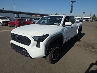 2024 Toyota Tacoma 4WD SR5