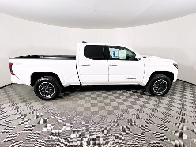 2025 Toyota Tacoma 4WD SR