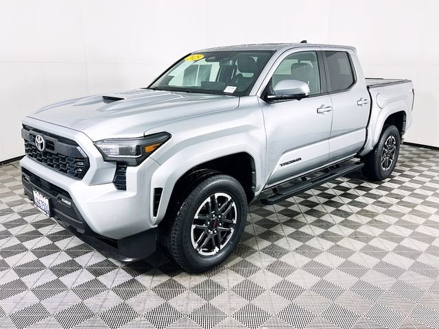 2025 Toyota Tacoma 4WD SR