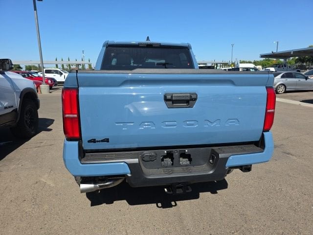 2026 Toyota Tacoma 4WD SR5