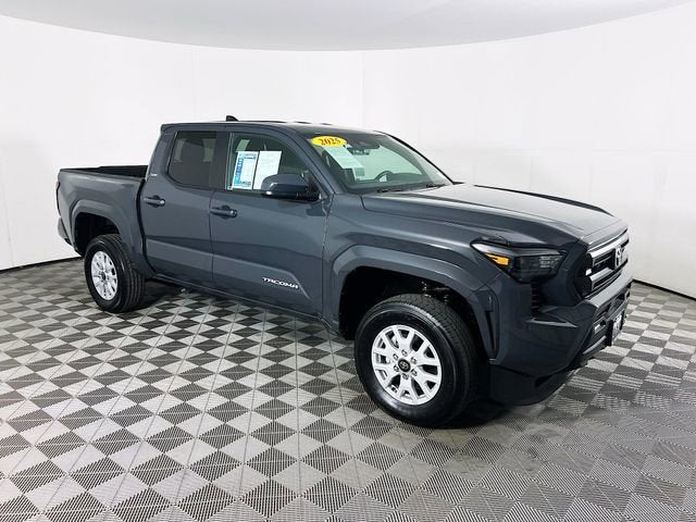 2025 Toyota Tacoma 4WD SR