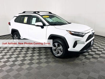 2022 Toyota RAV4 Hybrid XLE