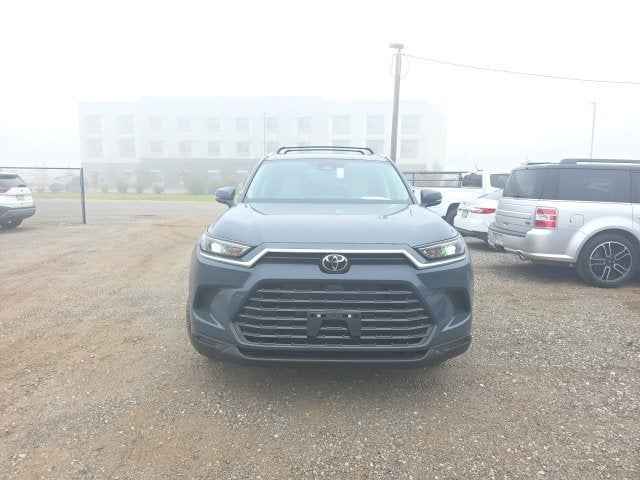 2026 Toyota Grand Highlander LE