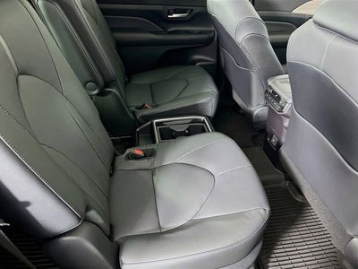 2026 Toyota Grand Highlander LE