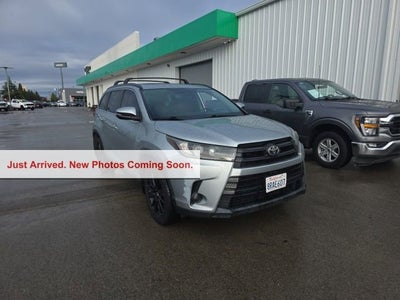 2019 Toyota Highlander SE