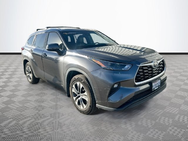2023 Toyota Highlander Hybrid XLE