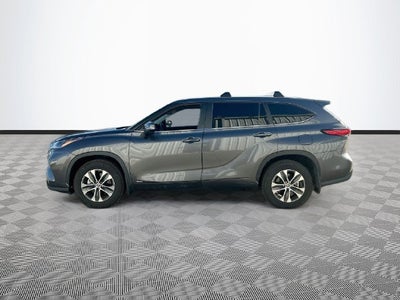 2023 Toyota Highlander Hybrid XLE
