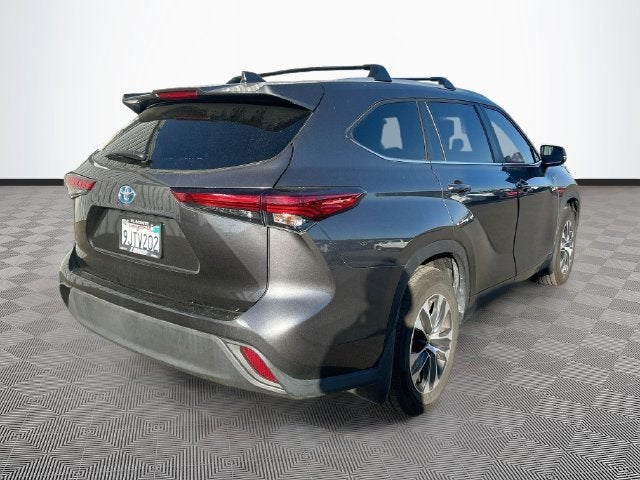2023 Toyota Highlander Hybrid XLE