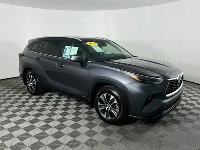 2024 Toyota Highlander Hybrid XLE
