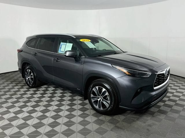 2024 Toyota Highlander Hybrid XLE
