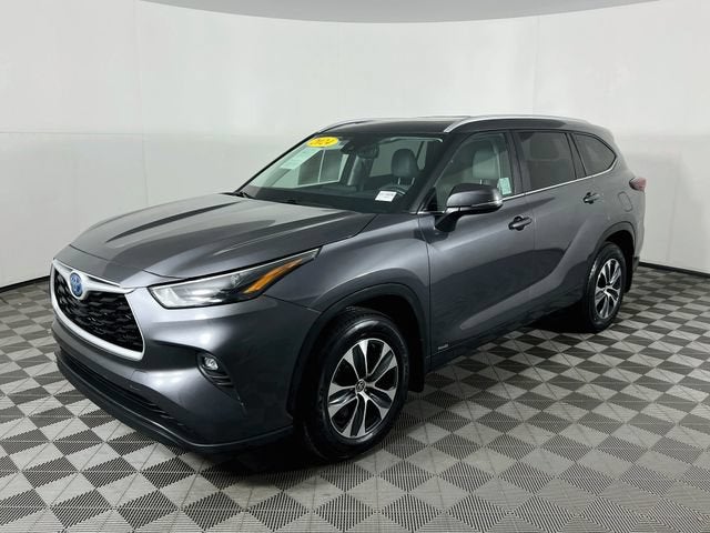 2024 Toyota Highlander Hybrid XLE
