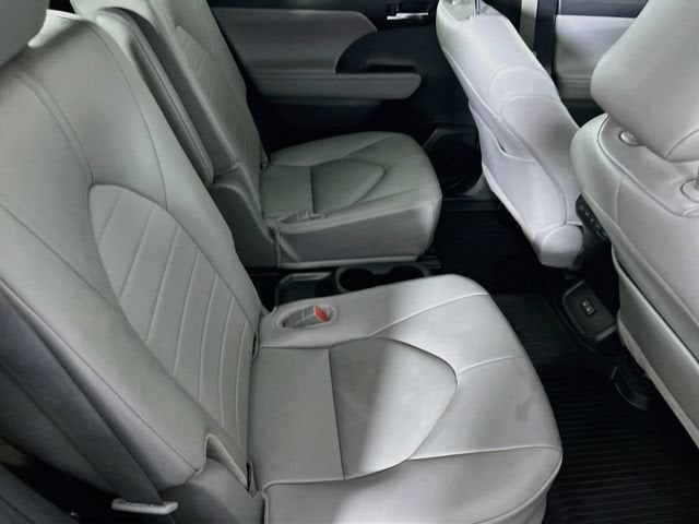 2024 Toyota Highlander Hybrid XLE