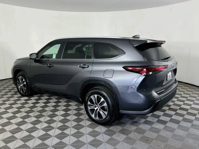 2024 Toyota Highlander Hybrid XLE