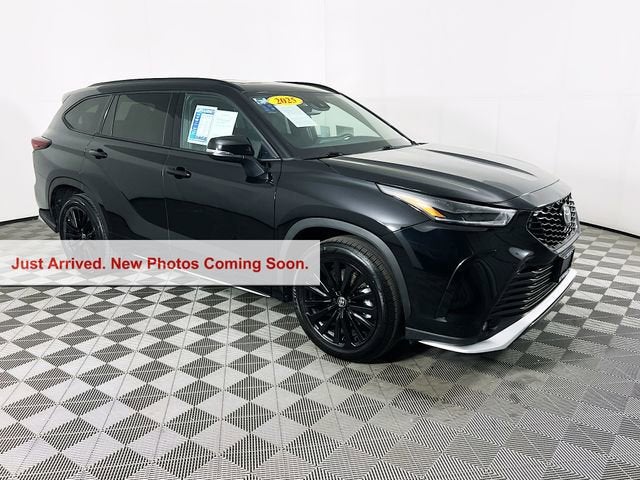 2025 Toyota Highlander LE