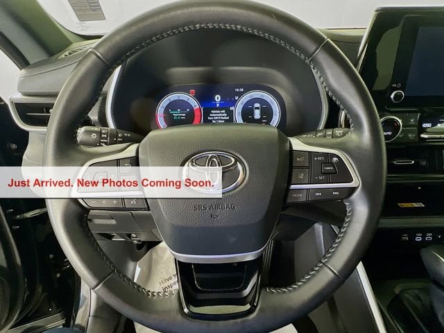 2025 Toyota Highlander LE