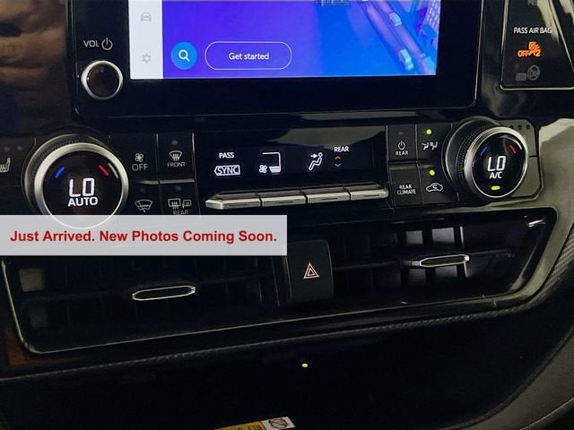 2025 Toyota Highlander LE