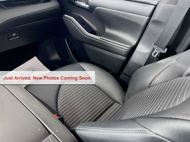 2025 Toyota Highlander LE