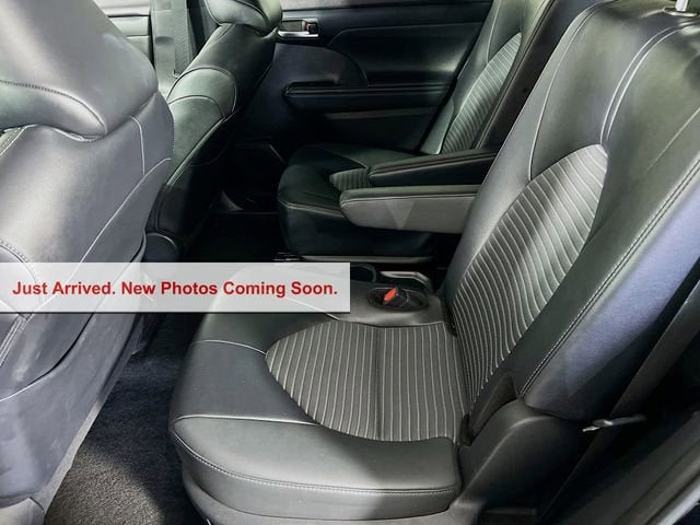 2025 Toyota Highlander LE