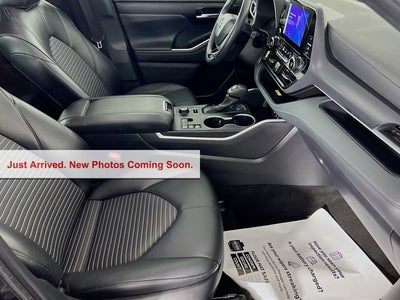 2025 Toyota Highlander LE