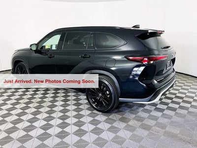 2025 Toyota Highlander LE