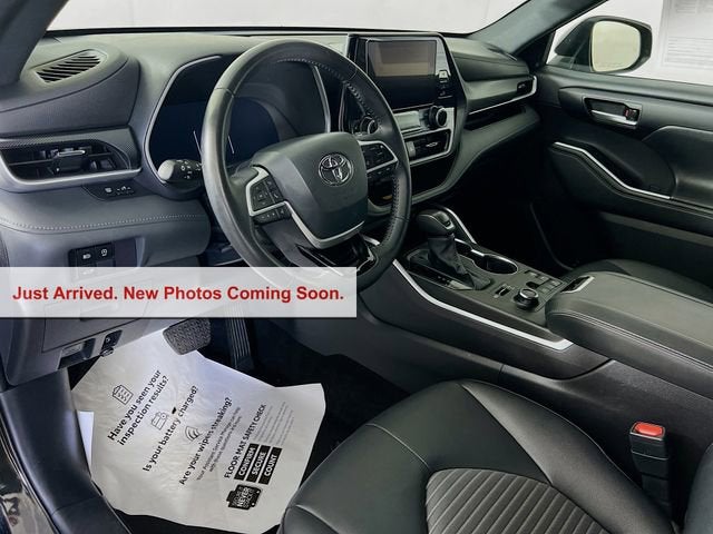 2025 Toyota Highlander LE