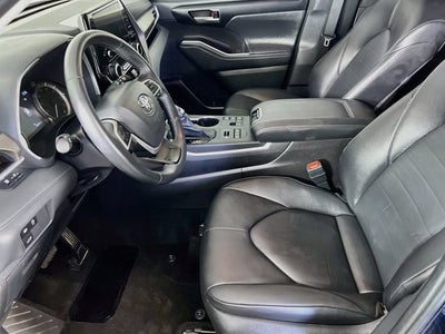 2025 Toyota Highlander LE